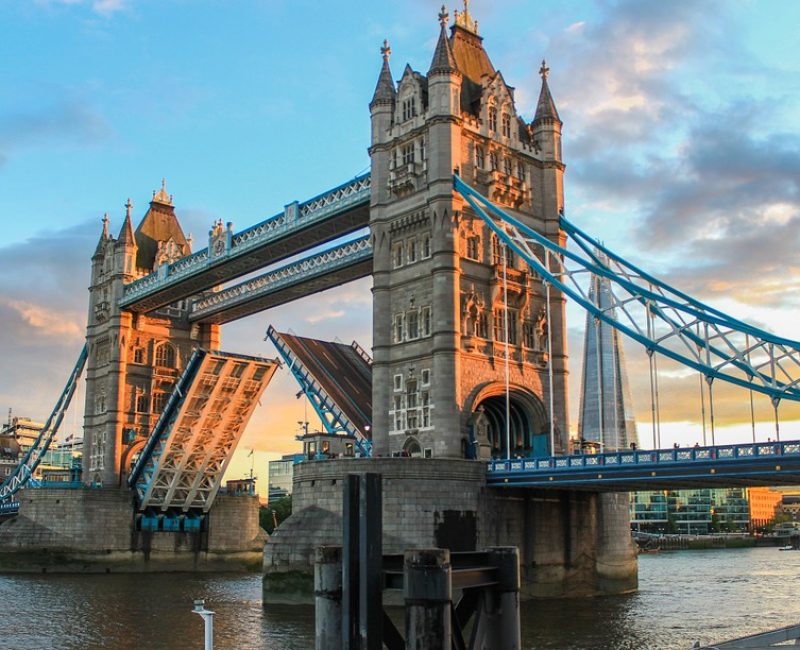 London-Tours-Page