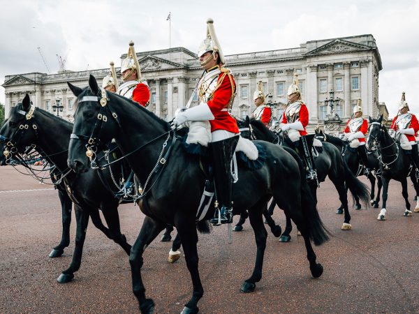 queens-guards-cavalry-parade